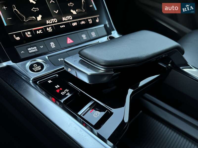 Позашляховик / Кросовер Audi e-tron Sportback 2021 в Тернополі