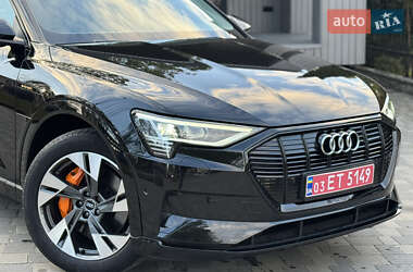 Позашляховик / Кросовер Audi e-tron Sportback 2020 в  фото 16 Позашляховик / Кросовер Audi e-tron Sportback 2020 в