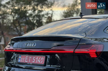 Позашляховик / Кросовер Audi e-tron Sportback 2020 в  фото 28 Позашляховик / Кросовер Audi e-tron Sportback 2020 в
