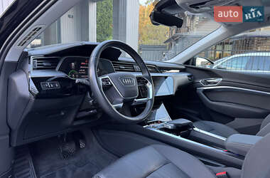 Позашляховик / Кросовер Audi e-tron Sportback 2020 в  фото 45 Позашляховик / Кросовер Audi e-tron Sportback 2020 в