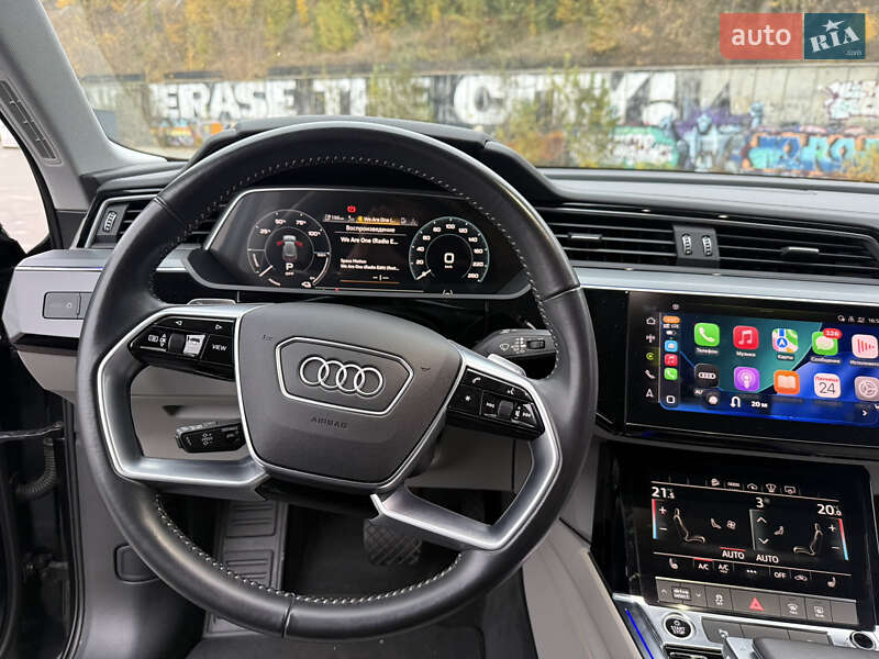 Внедорожник / Кроссовер Audi e-tron Sportback 2020 в Киеве