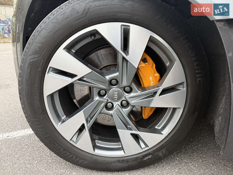 Внедорожник / Кроссовер Audi e-tron Sportback 2020 в Киеве