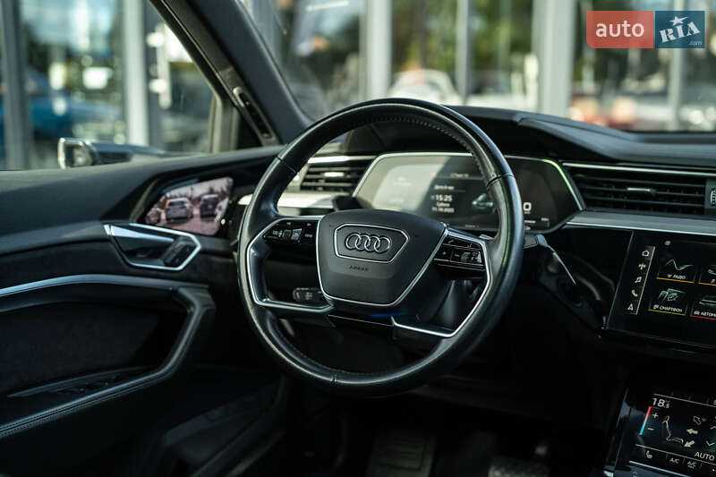 Позашляховик / Кросовер Audi e-tron Sportback 2020 в Чернівцях фото 32 Позашляховик / Кросовер Audi e-tron Sportback 2020 в Чернівцях