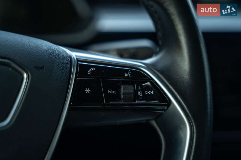 Позашляховик / Кросовер Audi e-tron Sportback 2020 в Чернівцях фото 37 Позашляховик / Кросовер Audi e-tron Sportback 2020 в Чернівцях