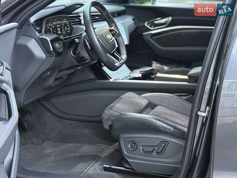 Позашляховик / Кросовер Audi e-tron Sportback 2021 в Тернополі фото 32 Позашляховик / Кросовер Audi e-tron Sportback 2021 в Тернополі