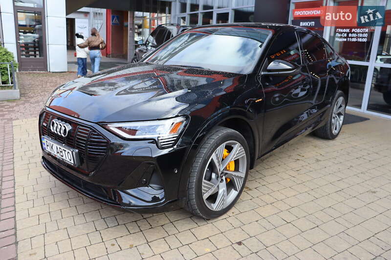 Позашляховик / Кросовер Audi e-tron Sportback 2023 в Львові