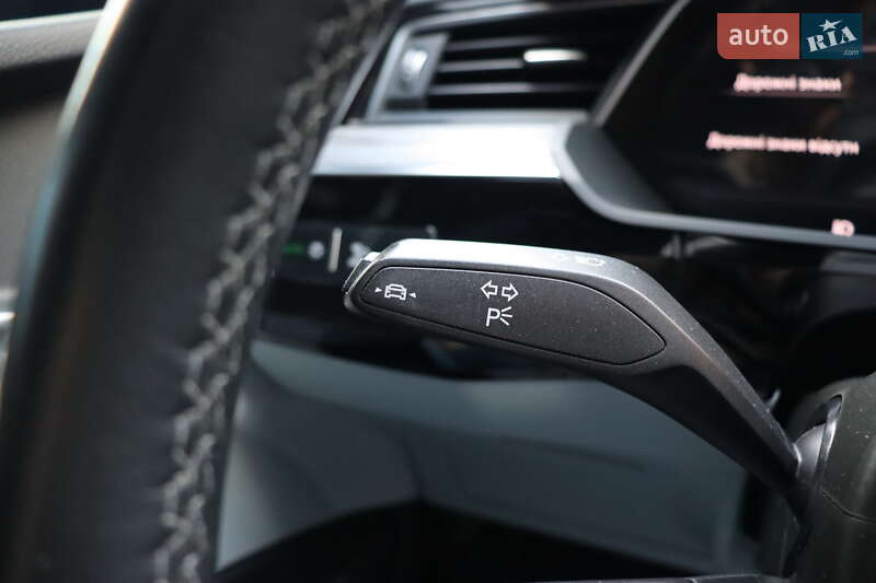 Позашляховик / Кросовер Audi e-tron Sportback 2023 в Львові