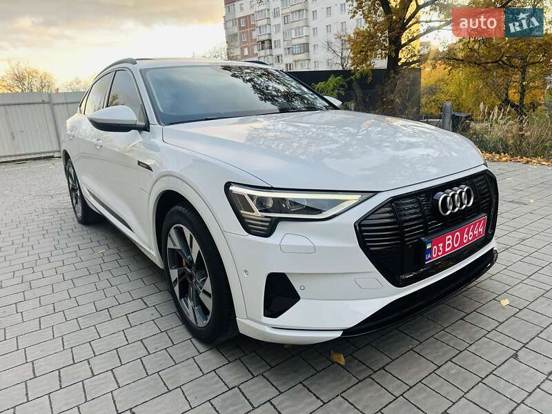 Позашляховик / Кросовер Audi e-tron Sportback 2022 в Тернополі
