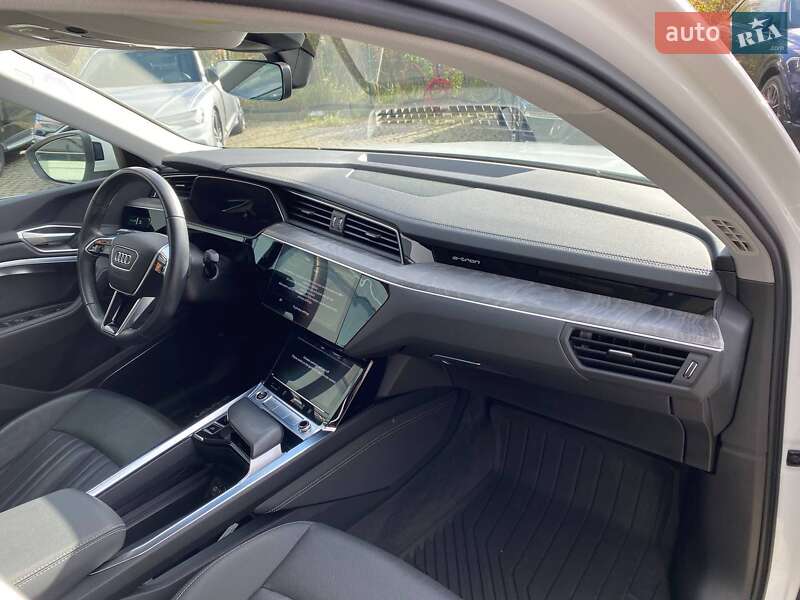 Внедорожник / Кроссовер Audi e-tron Sportback 2022 в Львове