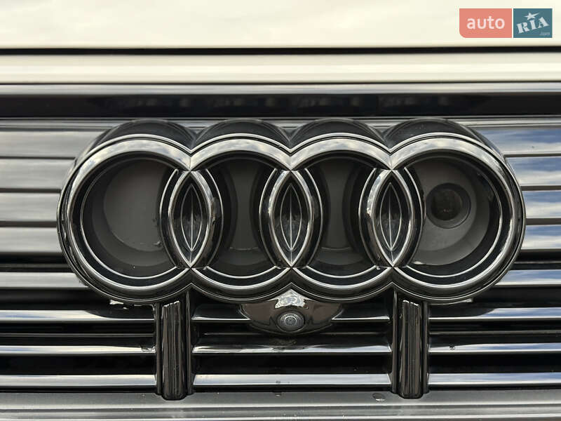 Внедорожник / Кроссовер Audi e-tron Sportback 2021 в Ровно