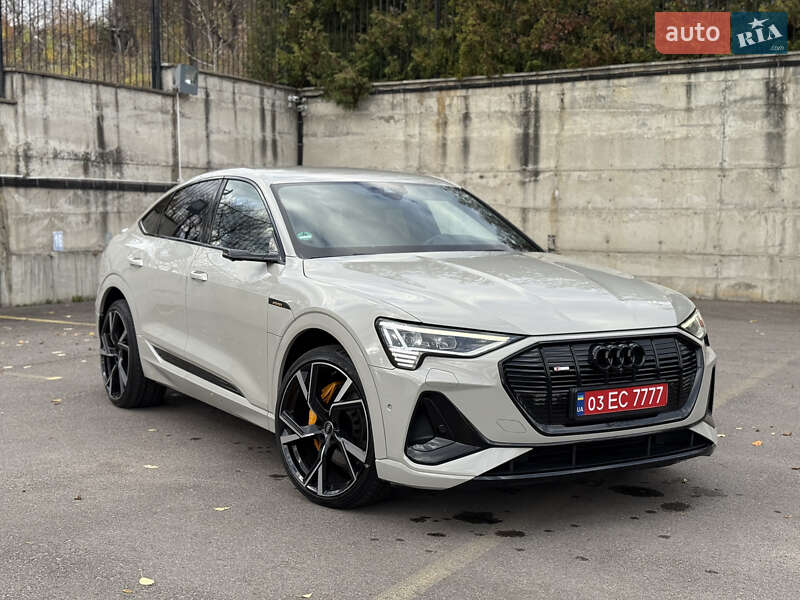 Внедорожник / Кроссовер Audi e-tron Sportback 2021 в Ровно