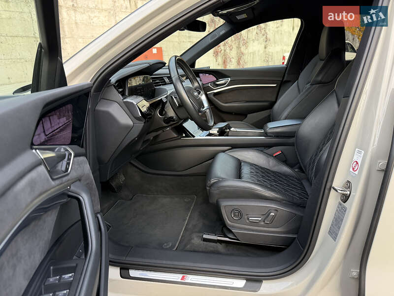 Внедорожник / Кроссовер Audi e-tron Sportback 2021 в Ровно