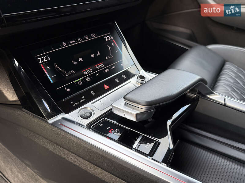 Внедорожник / Кроссовер Audi e-tron Sportback 2021 в Ровно