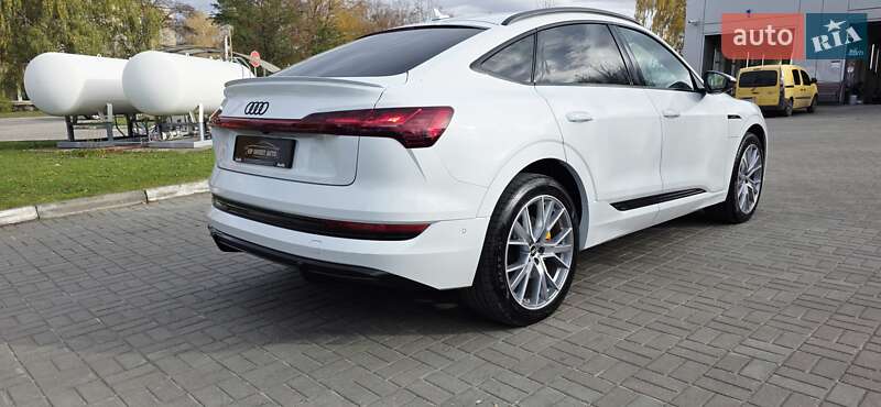 Позашляховик / Кросовер Audi e-tron Sportback 2023 в Тернополі