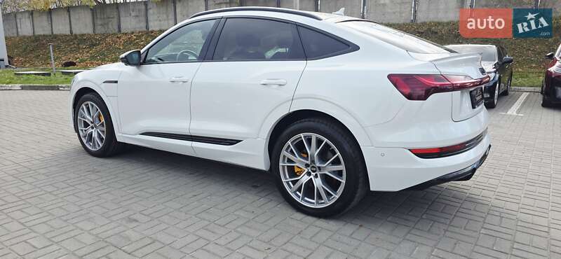 Позашляховик / Кросовер Audi e-tron Sportback 2023 в Тернополі
