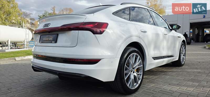 Позашляховик / Кросовер Audi e-tron Sportback 2023 в Тернополі