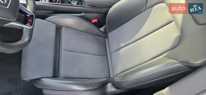 Позашляховик / Кросовер Audi e-tron Sportback 2023 в Тернополі