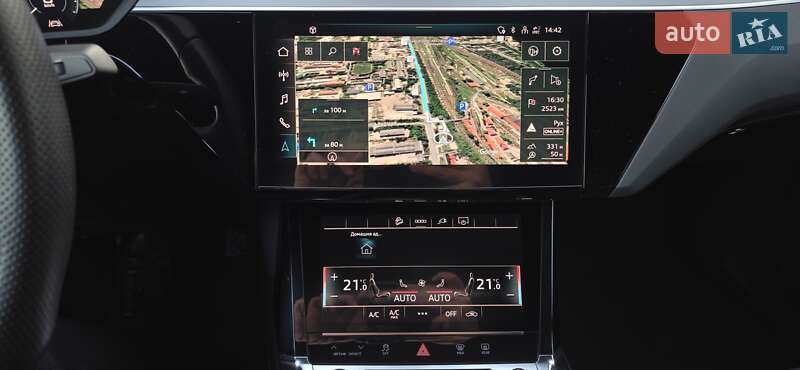 Позашляховик / Кросовер Audi e-tron Sportback 2023 в Тернополі