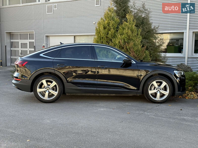 Внедорожник / Кроссовер Audi e-tron Sportback 2022 в Ровно фото 24 Внедорожник / Кроссовер Audi e-tron Sportback 2022 в Ровно