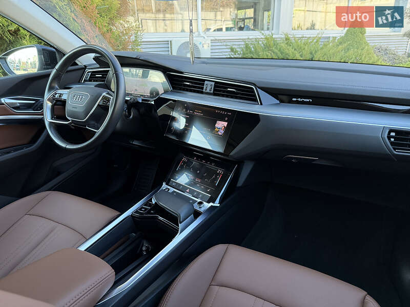 Внедорожник / Кроссовер Audi e-tron Sportback 2022 в Ровно фото 52 Внедорожник / Кроссовер Audi e-tron Sportback 2022 в Ровно