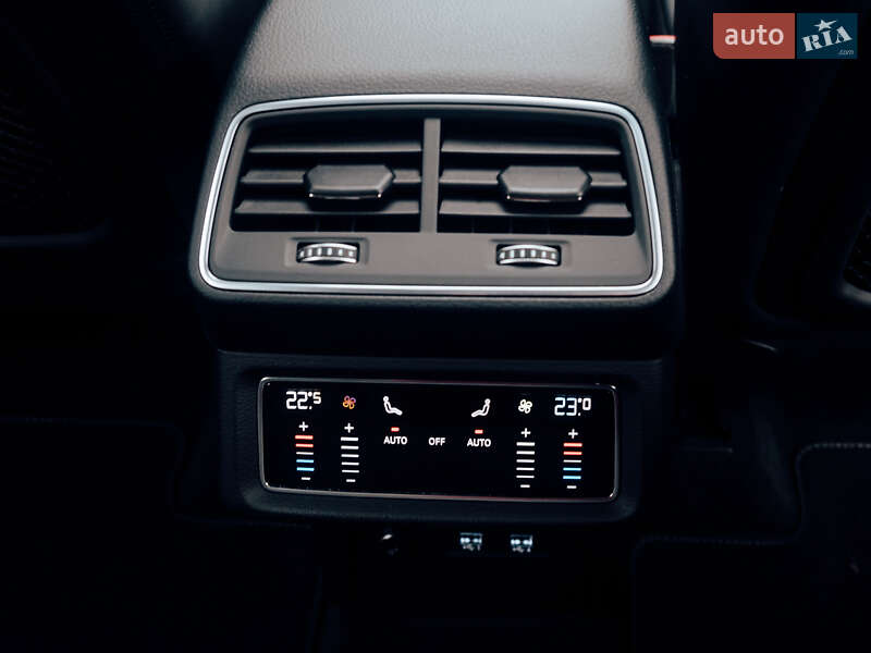 Позашляховик / Кросовер Audi e-tron Sportback 2020 в Кременчуці