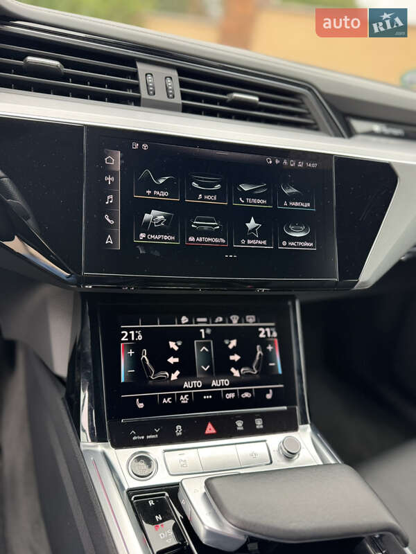 Позашляховик / Кросовер Audi e-tron Sportback 2023 в Чернівцях
