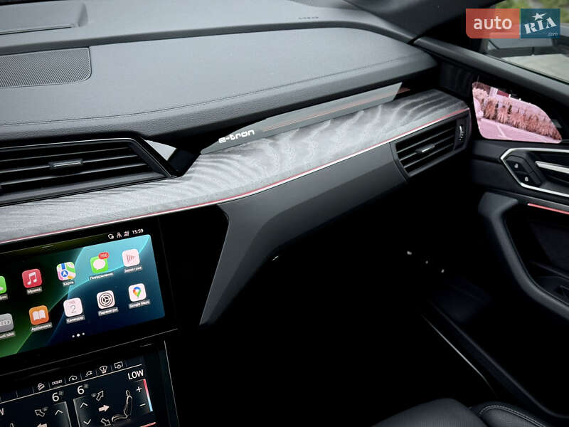 Позашляховик / Кросовер Audi e-tron Sportback 2021 в Луцьку