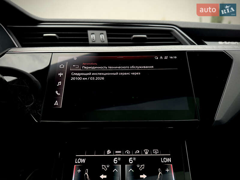 Позашляховик / Кросовер Audi e-tron Sportback 2021 в Луцьку