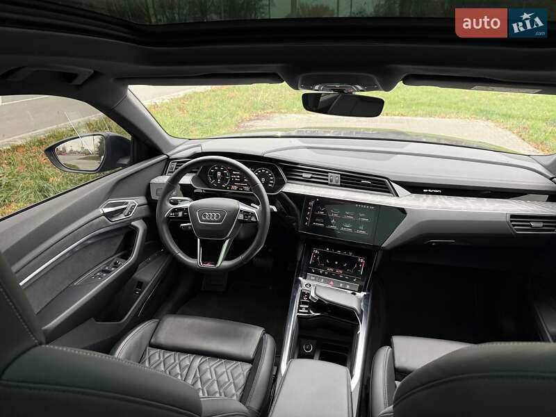 Позашляховик / Кросовер Audi e-tron Sportback 2022 в Києві фото 28 Позашляховик / Кросовер Audi e-tron Sportback 2022 в Києві