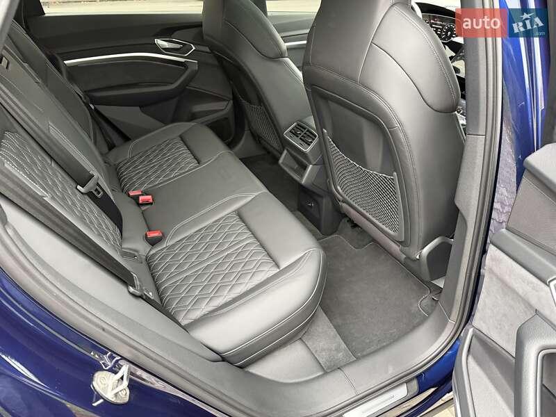 Позашляховик / Кросовер Audi e-tron Sportback 2022 в Києві фото 30 Позашляховик / Кросовер Audi e-tron Sportback 2022 в Києві