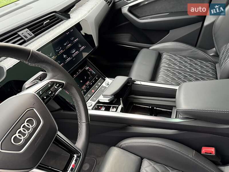 Позашляховик / Кросовер Audi e-tron Sportback 2022 в Києві фото 26 Позашляховик / Кросовер Audi e-tron Sportback 2022 в Києві