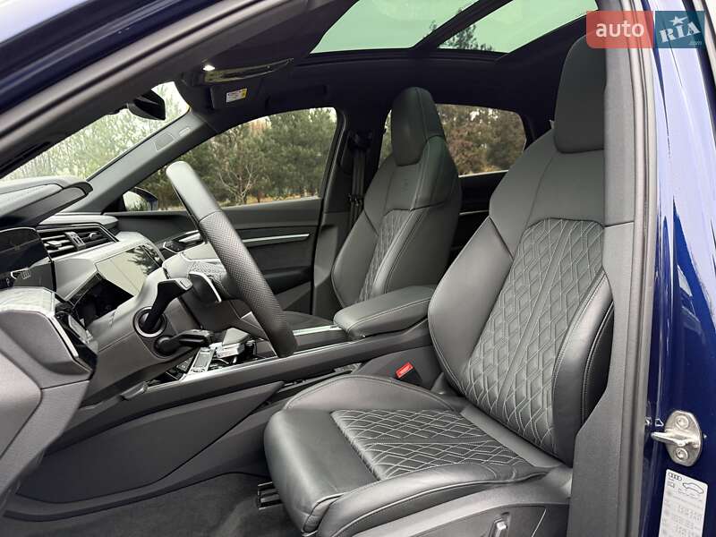 Позашляховик / Кросовер Audi e-tron Sportback 2022 в Києві фото 23 Позашляховик / Кросовер Audi e-tron Sportback 2022 в Києві