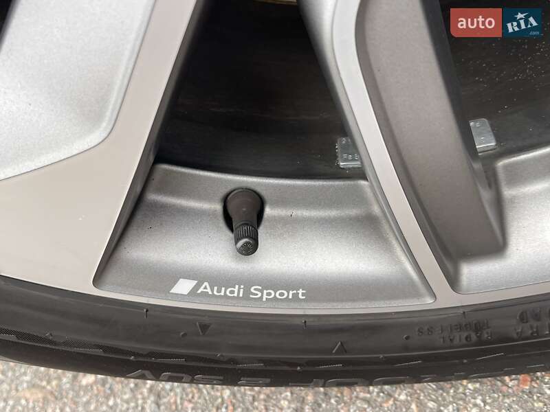 Внедорожник / Кроссовер Audi e-tron Sportback 2021 в Киеве