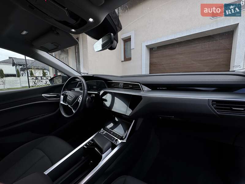 Внедорожник / Кроссовер Audi e-tron Sportback 2023 в Ровно
