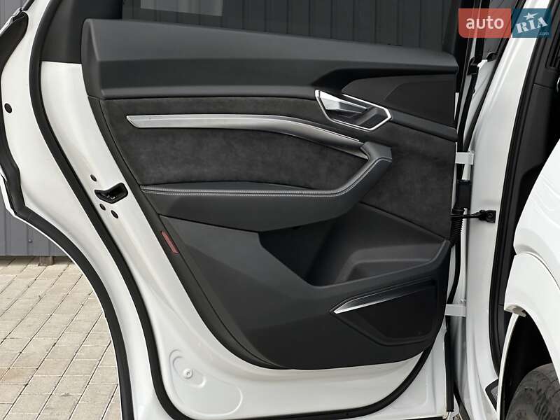 Внедорожник / Кроссовер Audi e-tron Sportback 2020 в Мукачево