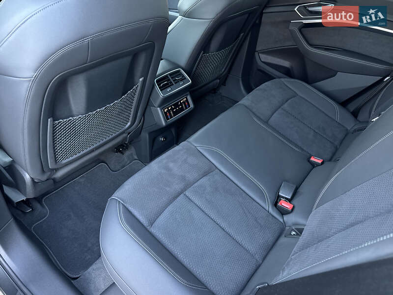 Внедорожник / Кроссовер Audi e-tron Sportback 2022 в Мукачево