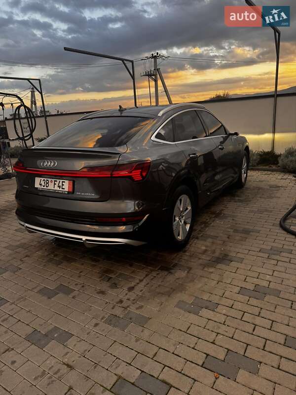 Позашляховик / Кросовер Audi e-tron Sportback 2020 в Тячеві фото 2 Позашляховик / Кросовер Audi e-tron Sportback 2020 в Тячеві