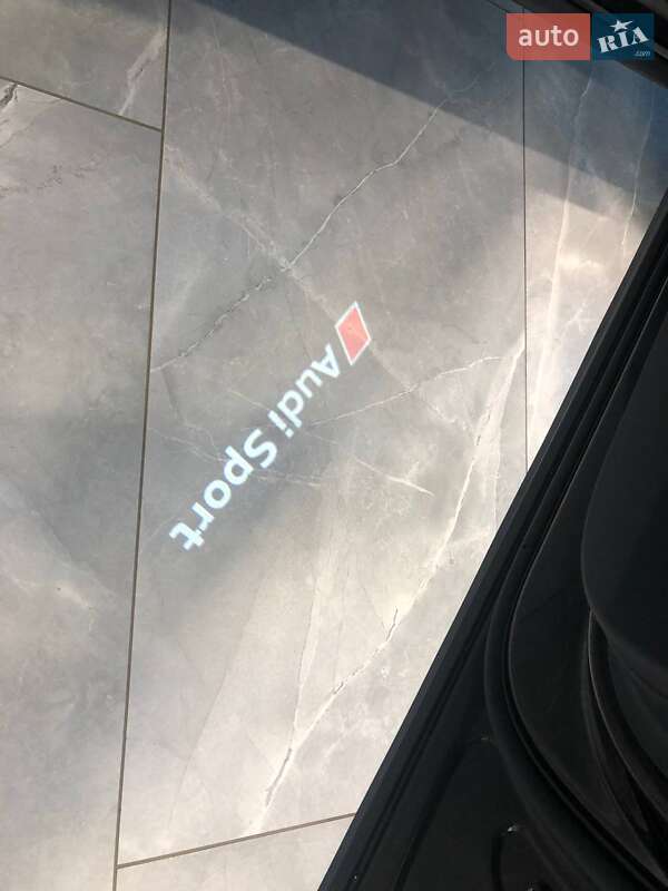 Позашляховик / Кросовер Audi e-tron Sportback 2021 в Львові