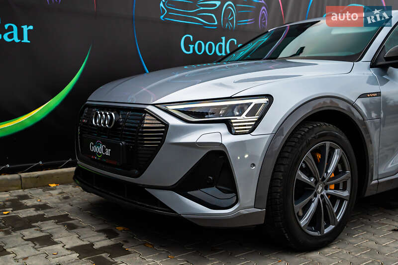 Позашляховик / Кросовер Audi e-tron Sportback 2020 в Луцьку