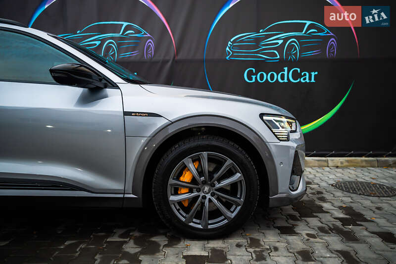 Позашляховик / Кросовер Audi e-tron Sportback 2020 в Луцьку