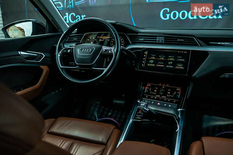 Позашляховик / Кросовер Audi e-tron Sportback 2020 в Луцьку