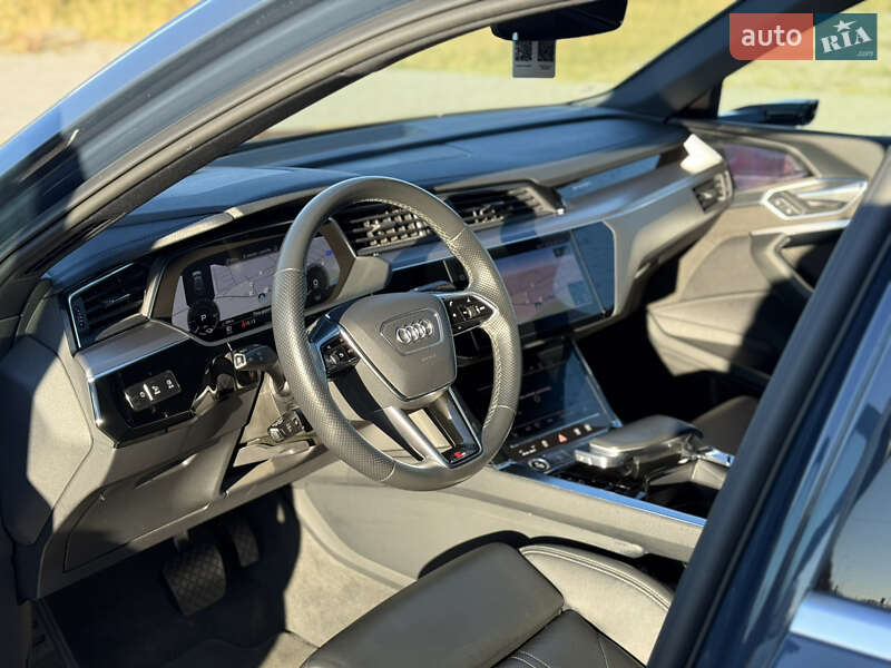Позашляховик / Кросовер Audi e-tron Sportback 2021 в Стрию фото 23 Позашляховик / Кросовер Audi e-tron Sportback 2021 в Стрию