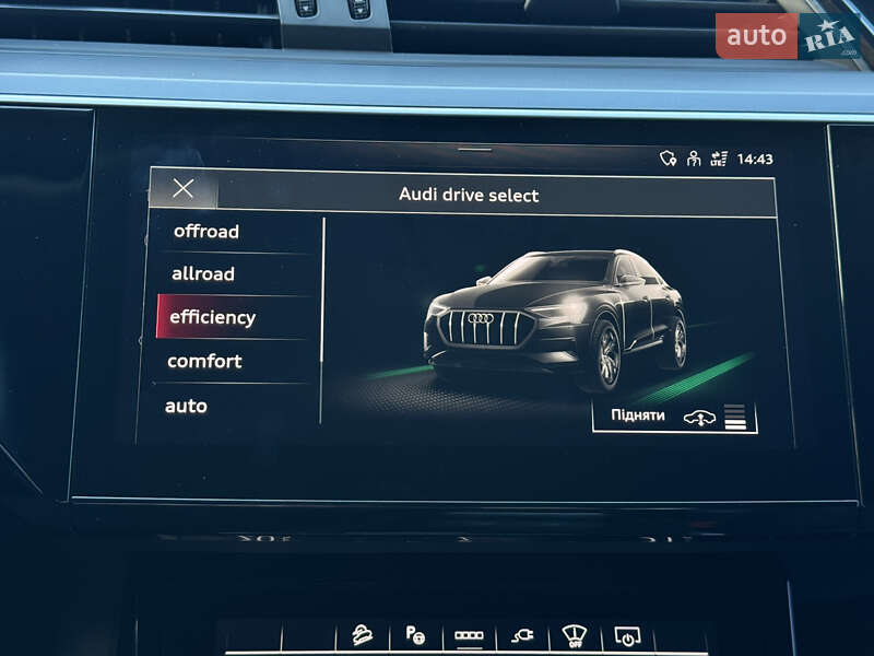 Позашляховик / Кросовер Audi e-tron Sportback 2021 в Львові фото 27 Позашляховик / Кросовер Audi e-tron Sportback 2021 в Львові