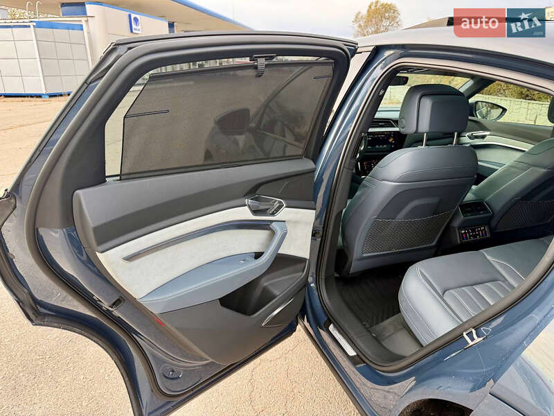 Внедорожник / Кроссовер Audi e-tron Sportback 2020 в Киеве фото 25 Внедорожник / Кроссовер Audi e-tron Sportback 2020 в Киеве