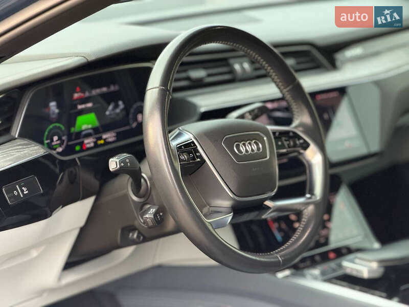 Внедорожник / Кроссовер Audi e-tron Sportback 2020 в Киеве фото 33 Внедорожник / Кроссовер Audi e-tron Sportback 2020 в Киеве