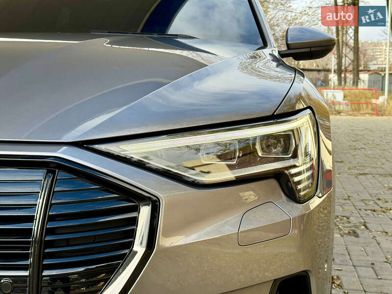 Внедорожник / Кроссовер Audi e-tron Sportback 2022 в Днепре