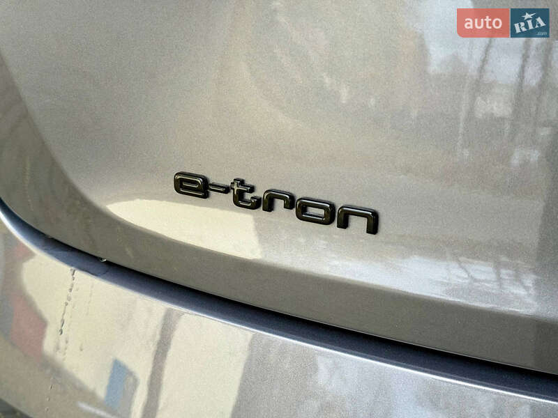 Внедорожник / Кроссовер Audi e-tron Sportback 2022 в Днепре