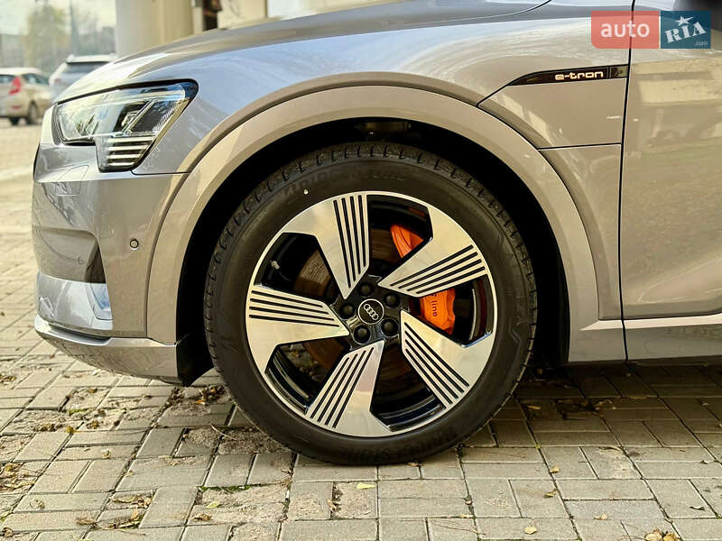 Внедорожник / Кроссовер Audi e-tron Sportback 2022 в Днепре