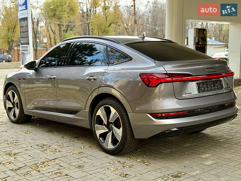 Внедорожник / Кроссовер Audi e-tron Sportback 2022 в Днепре