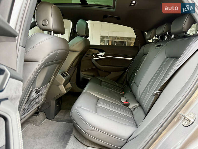 Внедорожник / Кроссовер Audi e-tron Sportback 2022 в Днепре